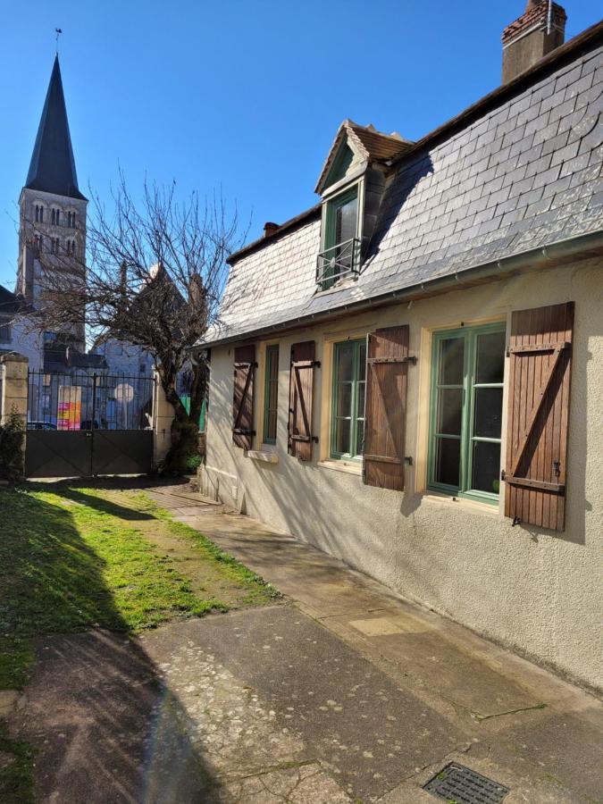 La Cour Du Chateau La Charité-sur-Loire Exteriör bild